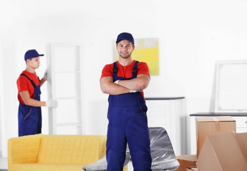 Local Putney moving service for flats and homes