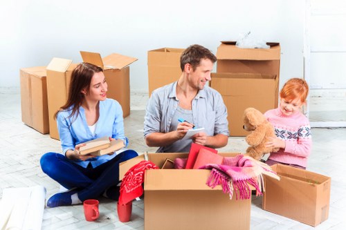 Local movers planning access and parking for a Putney flat move